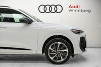 Save over $9500 on this ultra low KM DEMO - Only 2500 KM!! The all-new 2025 Audi Q5 is a masterclass... (image 4)