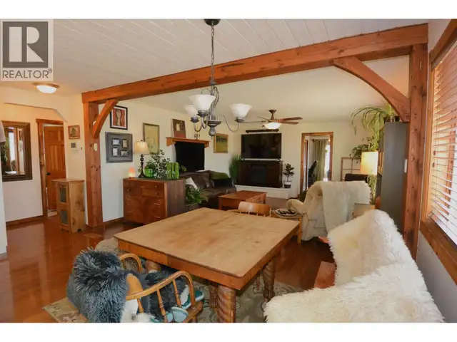 6035 OLD BABINE LAKE ROAD Smithers, British Columbia in Houses for Sale in Smithers - Image 15
