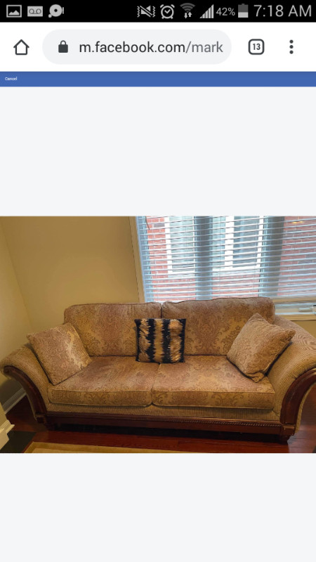 WOOD SOFA SET - GREAT CONDITIONS in Couches & Futons in City of Toronto