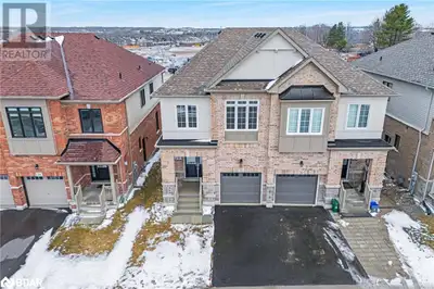 22 GREER Street Barrie, Ontario