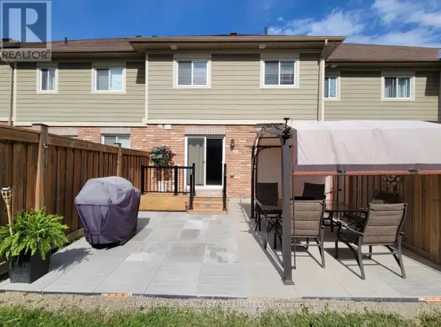 2084 GIBSON STREET Innisfil (Alcona), Ontario in Long Term Rentals in Barrie - Image 4