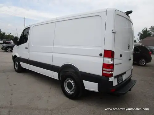 2015 Mercedes-Benz Sprinter 3/4 TON CARGO-MOVING 3 PASSENGER 3.0 in Cars & Trucks in Markham / York Region - Image 10