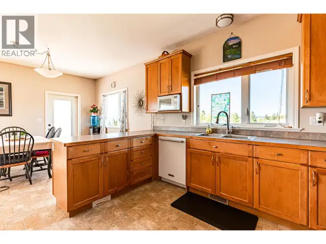120 VALLEY ROAD Williams Lake, British Columbia in Houses for Sale in Williams Lake - Image 8