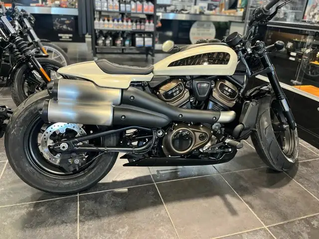 2023 Harley-Davidson Sportster S in Sport Bikes in Sudbury - Image 3