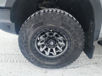 DURAMAX | HEATED & COOLED FRONT BUCKET SEATS | HEATED REAR SEATS | HEATED STEERING WHEEL | SUNROOF |... (image 4)