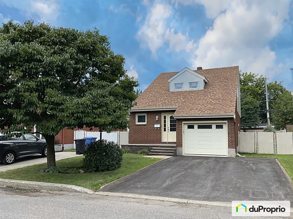$630,000 - 2 Storey for sale in Longueuil (Vieux-Longueuil) — photo 1