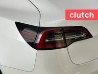 1 OWNER / Dual Zone Front Climate Control, Rear Collision Warning, Panoramic Sunroof and more! Clutc... (image 9)