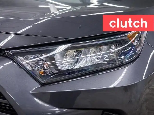 2022 Toyota RAV4 Hybrid LE AWD w/ Front Heated Seats, Rearview C in Cars & Trucks in Ottawa - Image 9