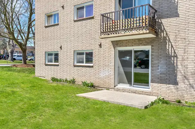 Kingston 2 Bedroom Apartment for Rent: in Long Term Rentals in Kingston - Image 13