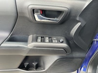 *** OTTAWA’S ORIGINAL IMPORT DEALER!! NO ACCIDENTS * SMETANA APPROVED *** The proverbial needle in t... (image 4)