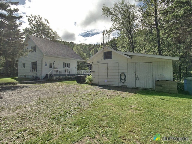 $350,000 - 1 1/2 Storey for sale in St-Rene-De-Matane — photo 2