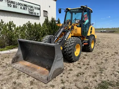 The Volvo L20H is a compact, highly maneuverable wheel loader powered by a 64.4 horsepower Volvo D2....