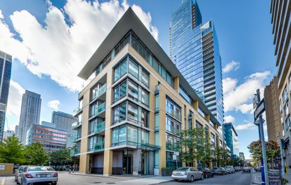 Bloor St - Yorkville Rentals in Long Term Rentals in City of Toronto - Image 3