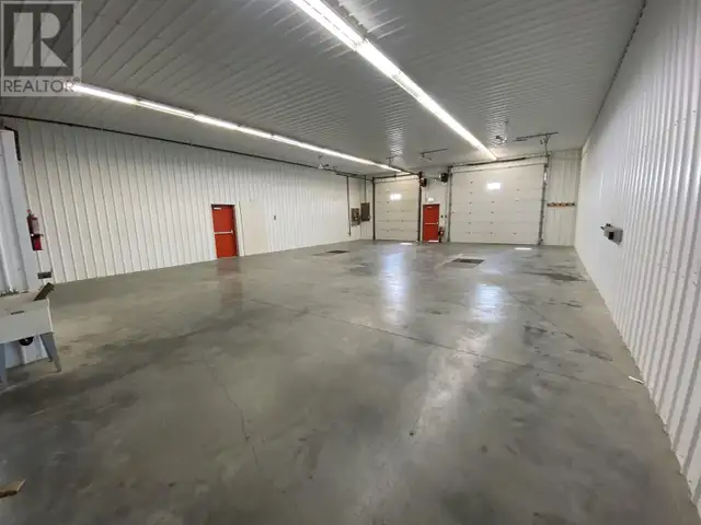 10215-10219 95 AVENUE Fort St. John, British Columbia in Commercial & Office Space for Rent in Fort St. John - Image 10