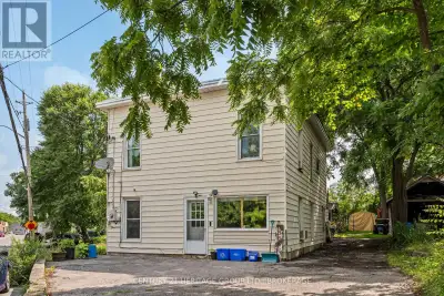 In the heart of Sydenham Village, 4400 William Street puts the best of community living close to hom...