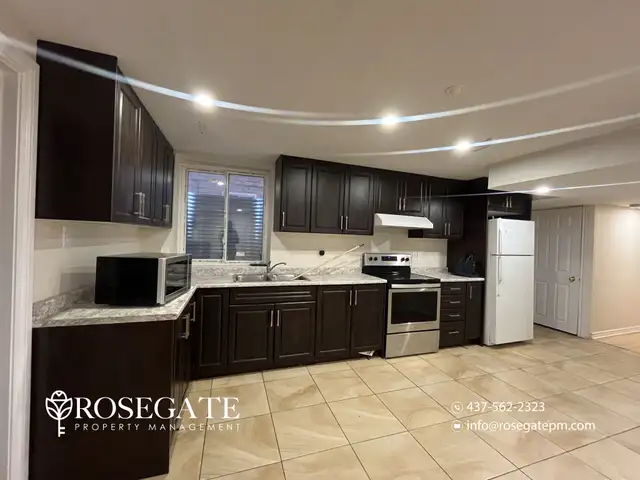 2-Bedroom Basement Apartment in Brampton | 900 Sq. Ft. + In-Unit in Long Term Rentals in Mississauga / Peel Region - Image 4