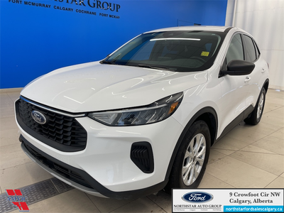 Low Mileage, Apple CarPlay, Android Auto, Power Liftgate, Blind Spot Detection, Lane Keep Assist! As...