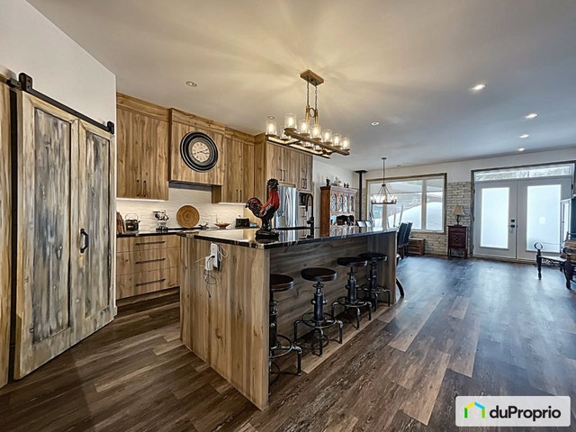 $899,999 - Bungalow for sale in Stratford — photo 2