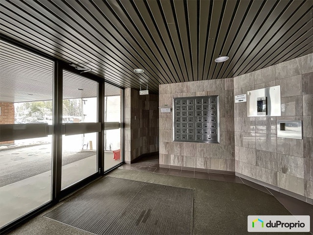 $350,000 - Condominium for sale in Chicoutimi (Chicoutimi) — photo 2