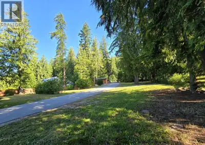 UNIQUE OPPORTUNITY – Start planning your downsizing now in Balfour! YOUR LIFESTYLE! Own a piece of t...