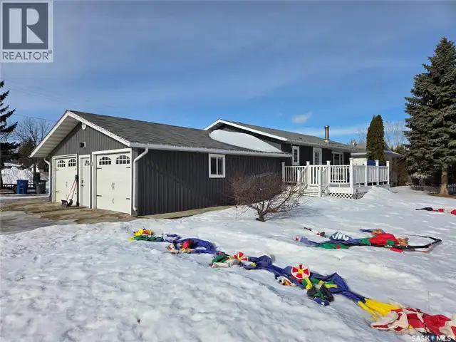 34 Lumsden STREET Manor, Saskatchewan in Houses for Sale in Regina - Image 3