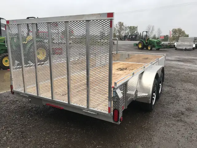 80" X 16' ALUMINUM UTILITY TRAILER W/ SIDE RAMPS in Cargo & Utility Trailers in London - Image 5