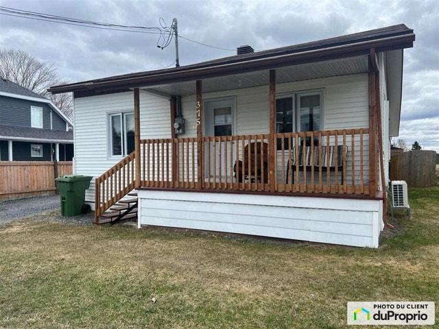 $150,000 - Bungalow for sale in St-Cyprien — photo 2