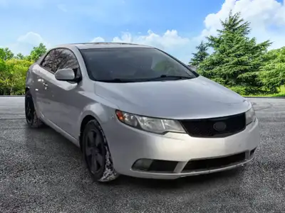 2010 KIA Forte 2010 Kia Forte SX | Auto | Cuir | Toit Ouvrant | Mags | Bluetooth | Sieges Chauffant...