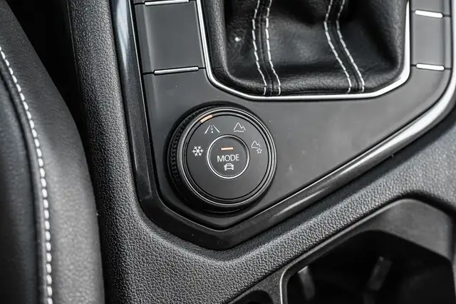 2023 Volkswagen Tiguan Comfortline | Toit pano | Apple Carplay | in Cars & Trucks in Longueuil / South Shore - Image 14