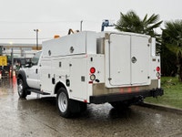2015 Ford F-450 Super Duty Service Truck Cruise Control PIAA Fog Lights Tow Haul Mode 4X4 Gear Selec... (image 6)