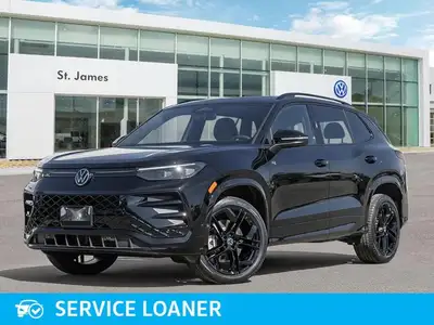 This Volkswagen Tiguan has a trusty Intercooled Turbo Regular Unleaded I-4 2.0 L/121 engine powering...