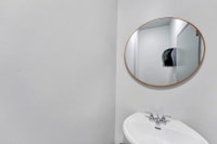 Sundowner Apartments is located in Vancouver's West End. Only two blocks from beautiful English Bay... (image 7)