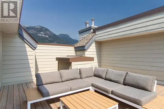304 1466 PEMBERTON AVENUE Squamish, British Columbia in Condos for Sale in Sunshine Coast - Image 22