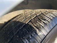 This Chrysler Pacifica has a powerful Regular Unleaded V-6 3.6 L/220 engine powering this Automatic... (image 7)
