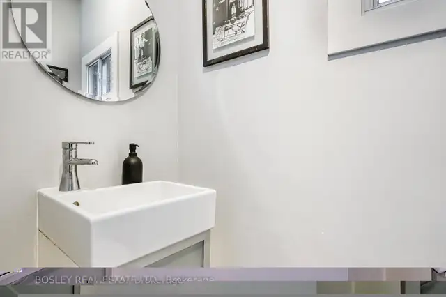 38 HALTON STREET Toronto (Trinity-Bellwoods), Ontario in Houses for Sale in City of Toronto - Image 17