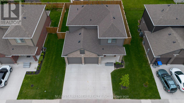 825 BINNING STREET W North Perth (Wallace), Ontario in Houses for Sale in Stratford - Image 2