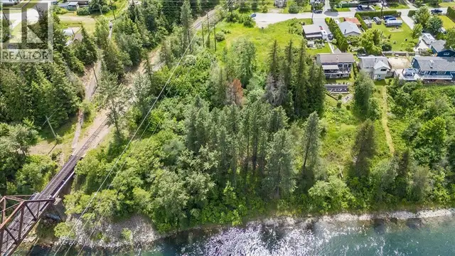 1101 1st Street Lot# Lot B Castlegar, British Columbia in Land for Sale in Nelson - Image 14