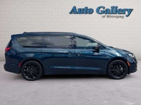 CLEAN CARFAX, LUXURY FAMILY DRIVING 3.6L Pentastar V6 Engine | Front-Wheel Drive | Limited-Exclusive... (image 1)
