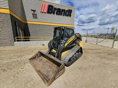 Hours: 675 | Location: Saskatoon, SK, CA | Booms: Self-Leveling; Buckets: General Purpose Bkt; Opera...
