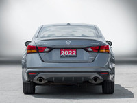 Come see this 2022 Nissan Altima 2.5 Platinum before someone takes it home! *Get Your Money's Worth... (image 5)