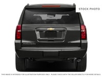 AMVIC Licensed Dealer STOCK # NS189647A AMVIC LICENSED DEALER This 2017 Chevrolet Suburban 1500 4WD... (image 3)