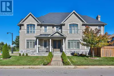 Welcome to this bright and spacious 4 bedroom, 5 bathroom home in immaculate condition, situated on...