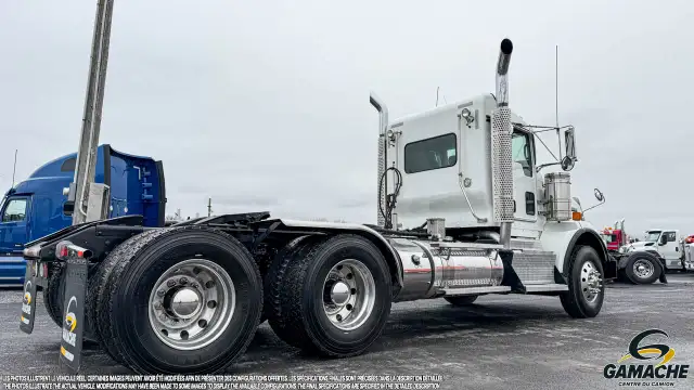 2017 KENWORTH T800 DAY CAB in Heavy Trucks in Chilliwack - Image 5