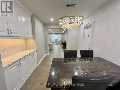 298 EMPRESS AVENUE Toronto (Willowdale East), Ontario