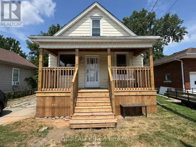 Just move in and enjoy this charming, ideally located in the heart of Niagara Falls. New Porch Deck....