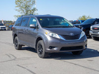 It's powered by a 3.5 L V6 engine producing approximately 296 horsepower and 263 lb-ft of torque, pa... (image 9)