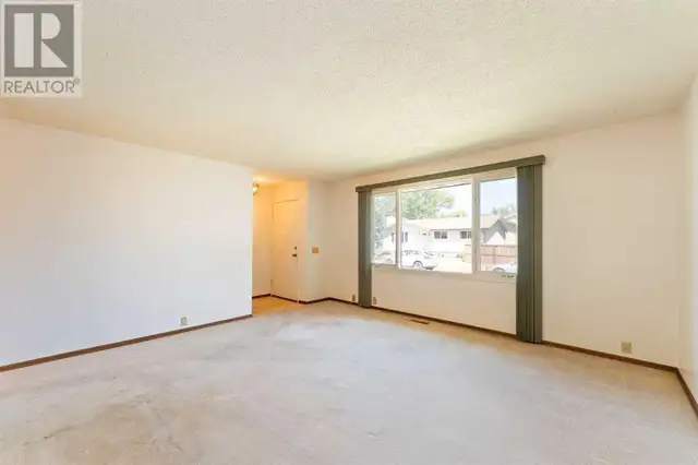 1015 Lysander Drive SE Calgary, Alberta62864758665858122