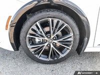 This Toyota Prius has a dependable Gas/Electric I-4 2.0 L/121 engine powering this Variable transmis... (image 9)