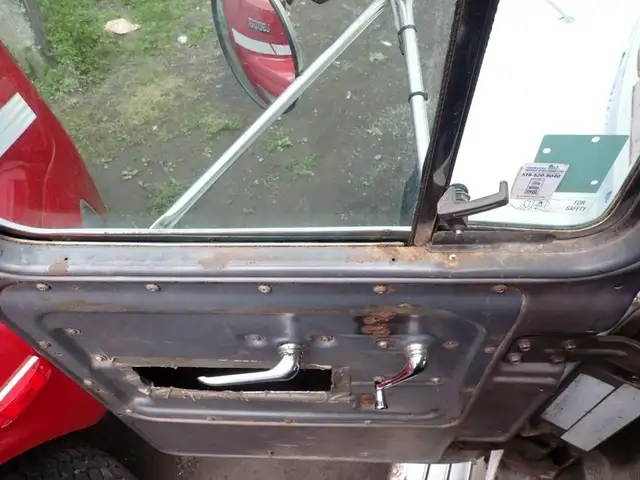 2001 Mack RB688S in Heavy Trucks in Longueuil / South Shore - Image 10