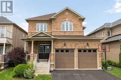 Welcome to this stunning, beautifully maintained and move-in-ready home. This spacious 4+1 bedroom,...